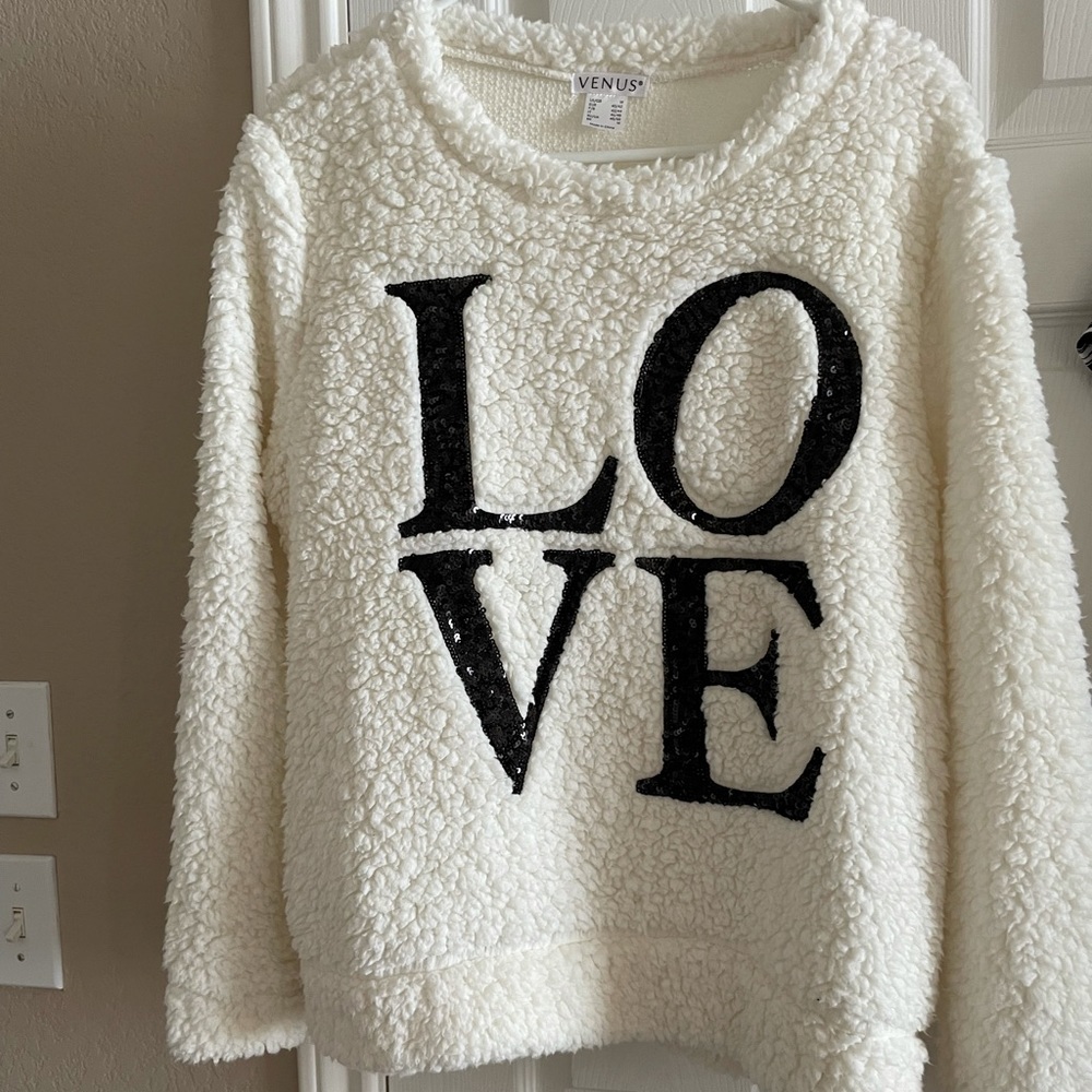 Fleece Love top